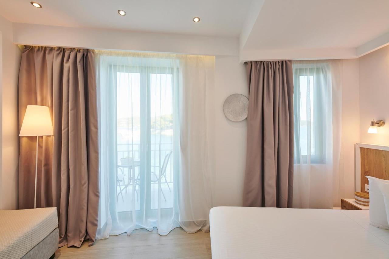 Aparthotel The Water Skiathos-Stadt Exterior foto