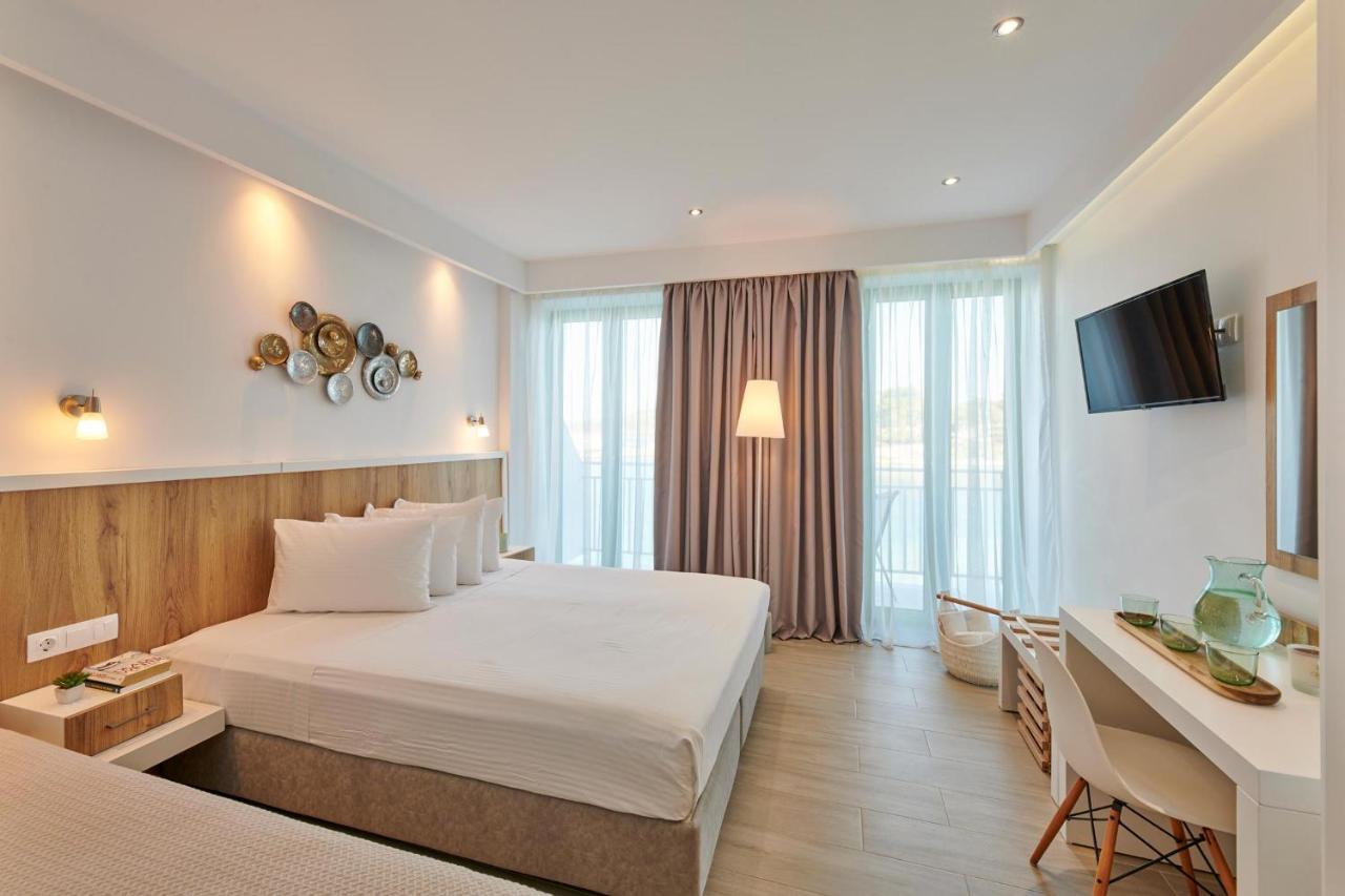 Aparthotel The Water Skiathos-Stadt Exterior foto