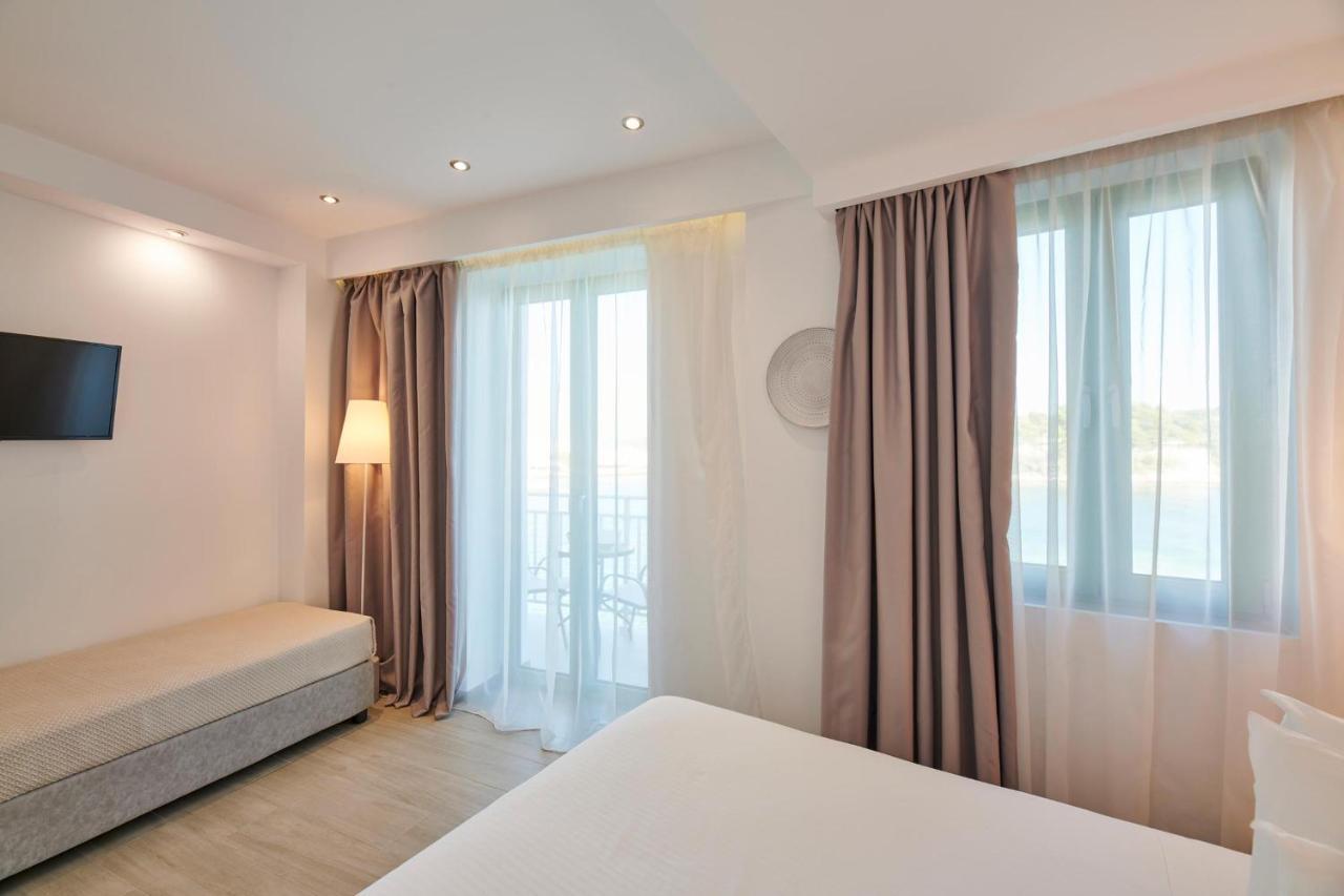 Aparthotel The Water Skiathos-Stadt Exterior foto