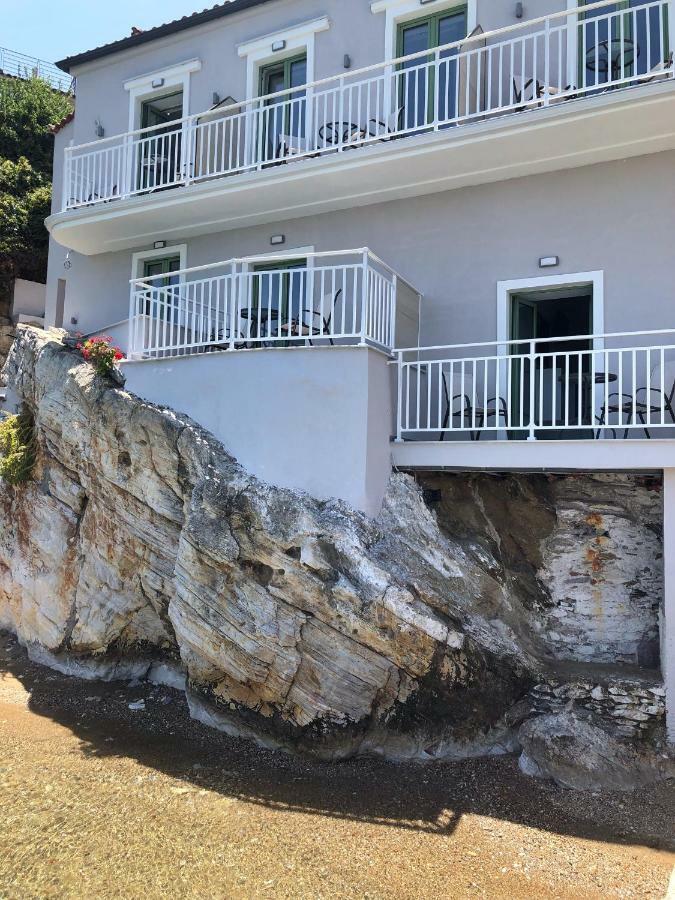 Aparthotel The Water Skiathos-Stadt Exterior foto